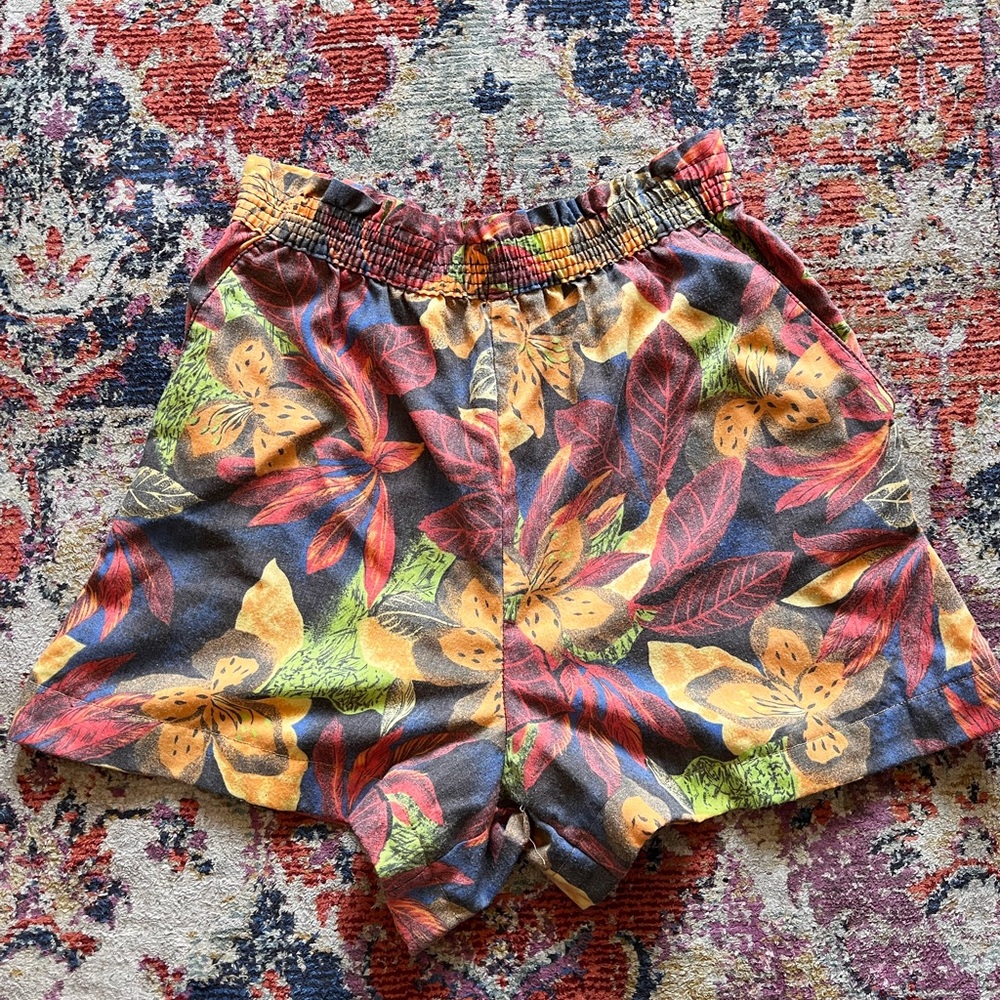 80’s Floral Women's Shorts